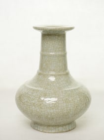 Chinese Ge Type Glazed Vase, 18th- 19th Century