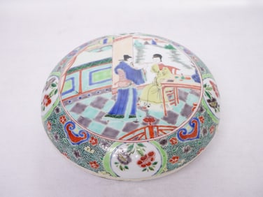 Large Chinese Wucai 'Figural' Porcelain Box and Cover