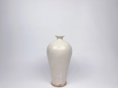 Chinese White Glazed Meiping