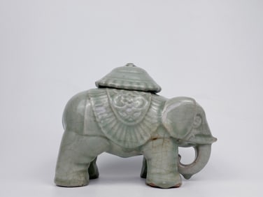 Rare Chinese Longquan Celadon Elephant Form Incense Burner Censer