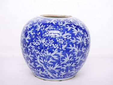 Chinese Blue and White Porcelain Jar, Qing Dynasty