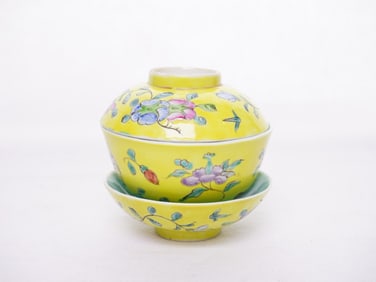 Lot of 3 Chinese Export Yellow Ground Famille Rose Pieces, Republic Period