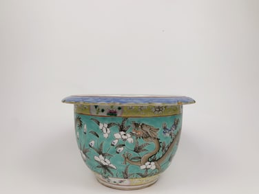 Chinese Famille Rose 'Dragon' Porcelain Planter