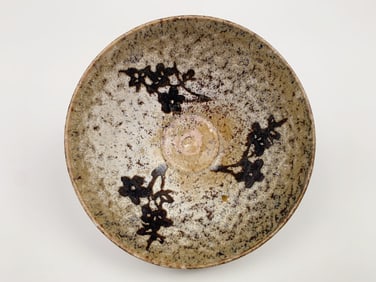 Rare Chinese Jizhou Kiln Resist-Decorated 'Paper-Cut' Tea Bowl, Song Dynasty