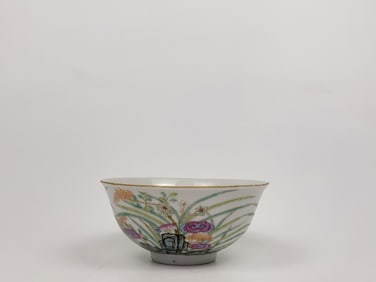 Chinese Famille-Rose 'Floral' Bowl with Mark