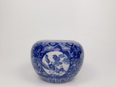 Chinese Blue and White Porcelain Vase