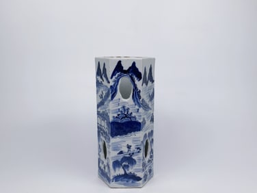 Chinese Blue and White 'Landscape' Hat Stand