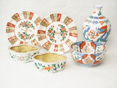 Group of  Six Chinese and Japanese Wucai Porcelain  Wares,19th-20th Century