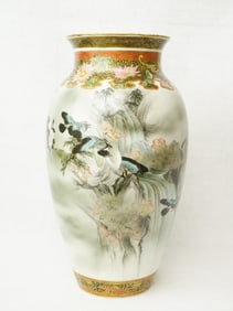 Rare Japanese Satsuma Bird Porcelain Vase by Yokohama Tashiro, Meiji Period