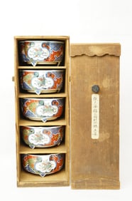 Set of  Japanese Imari Bowls with Wood Box