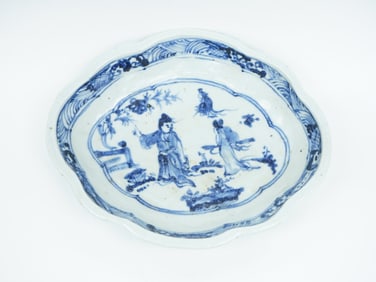 Chinese Blue and White 'Figural' Quatre-Lobed Dish, Ming Dynasty