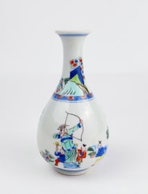 A Chinese Wucai Vase, Yuhuchunping