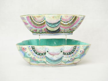 Lot of 2 Chinese Famille Rose 'Butterfly' Bowls,19th Century