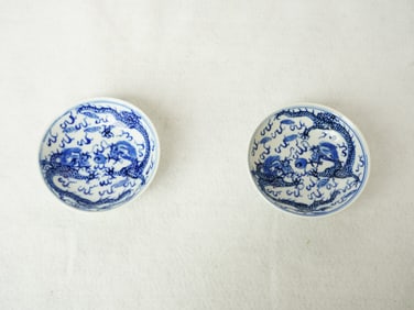 Lot of 2 Chinese Blue And White 'Dragon' Saucers with Kangxi Mark,Qing Dynasty