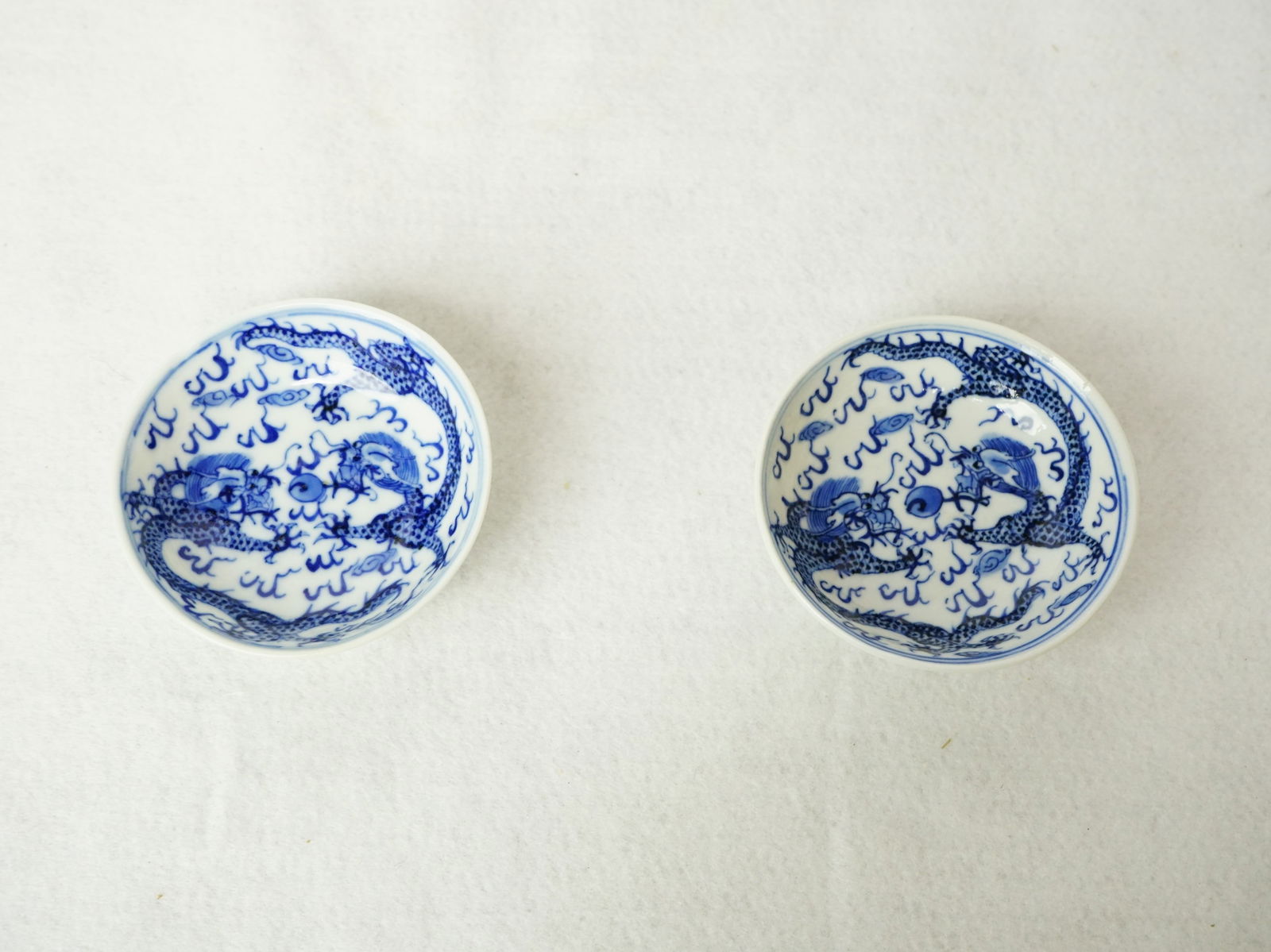 Lot of 2 Chinese Blue And White 'Dragon' Saucers with Kangxi Mark,Qing Dynasty (1 of 7)