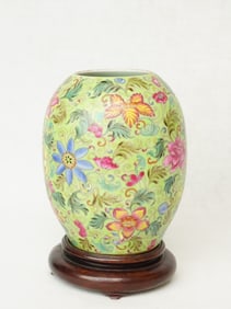 Chinese Famille Rose Porcelain Green Floral Vase