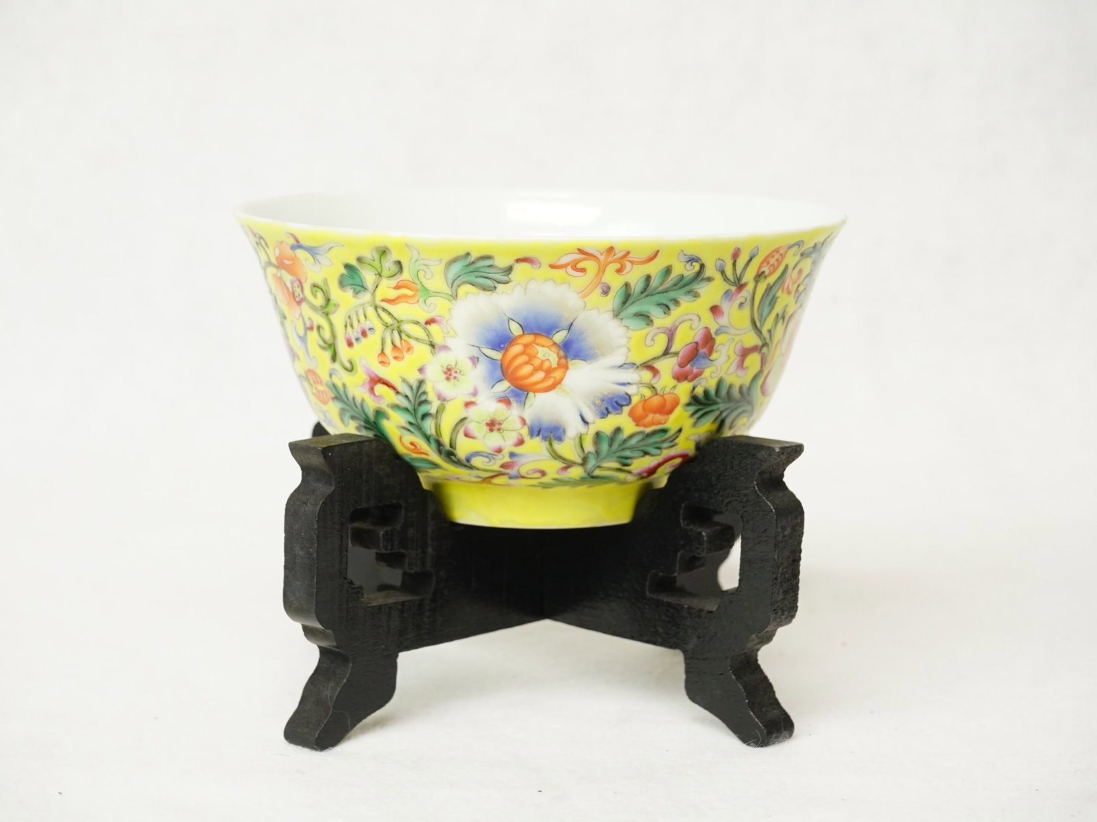 Chinese Yellow Ground Famille Rose Bowl: Approximate size:2.5x5x5 in Shipping: We offer in-house shipping services for most small items. This means that we will take care of packing and shipping the items directly to you. For larger or speci