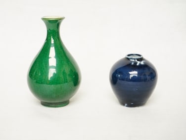 Lot of 2 Chinese Monochrome-Glazed Vases