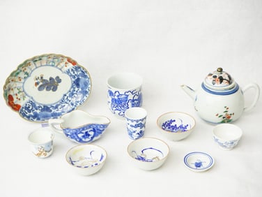 Group of 11 Japanese Porcelain Wares