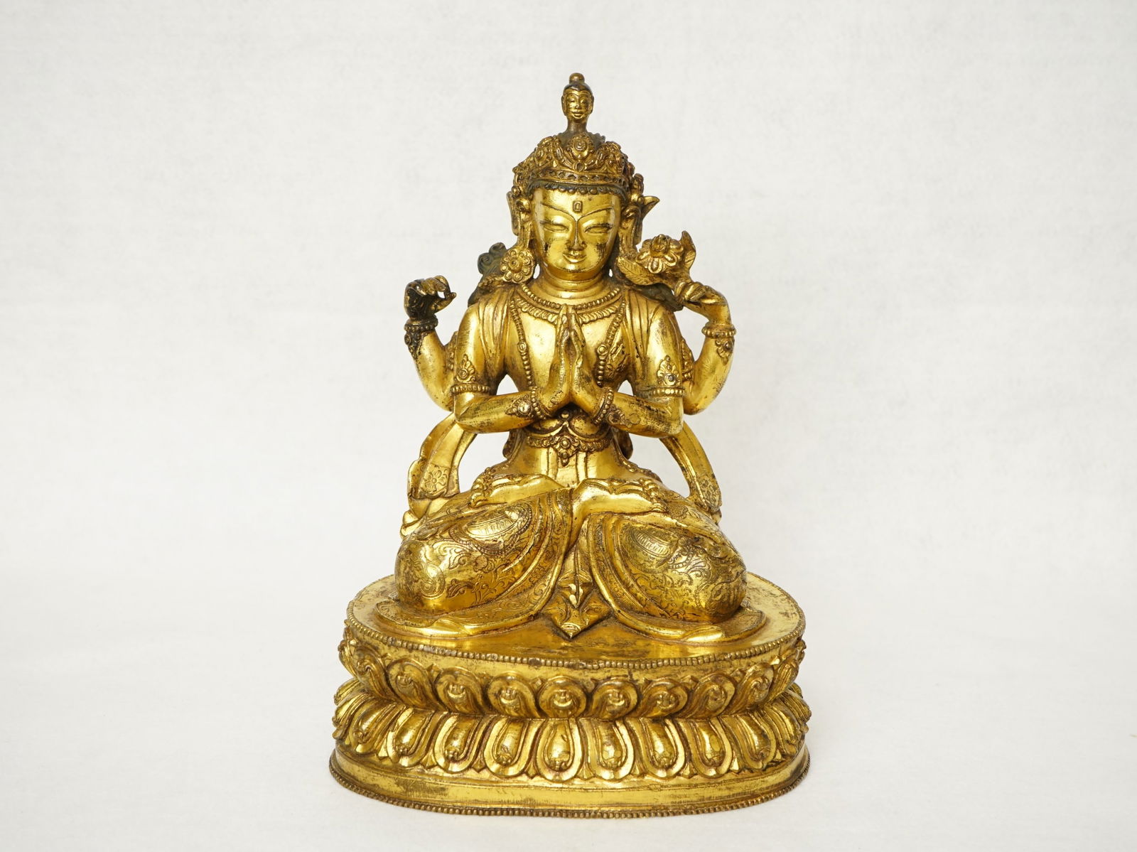 A Chinese Gilt Bronze Buddha Statue (1 of 10)