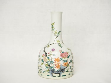 Chinese Famille Rose 'Floral' Mallet Vase with Mark