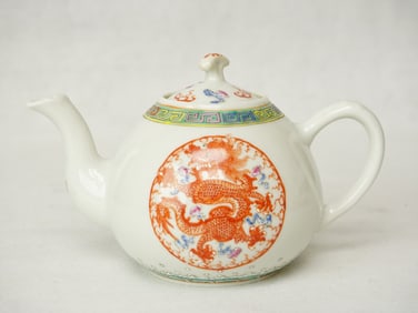 Chinese Famille Rose 'Dragon and Phoenix' Teapot, Republic Period
