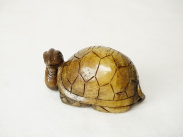 Chinese Carved Jade Figure of Turtle, Ming Dynasty