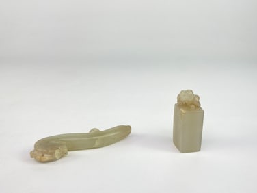 Chinese Grey Green Jade Dragon Belt Hook and Seal