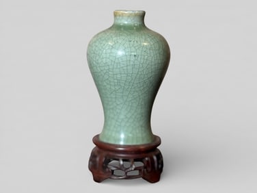 Chinese Small Meiping With Cheulung Mark