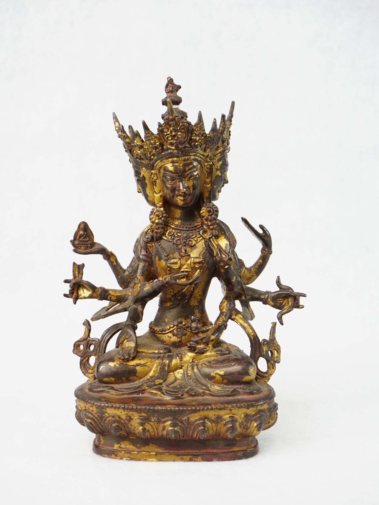 A Tibetan Gilt-Bronze Figure of Buddha,19th/20th Century (1 of 6)