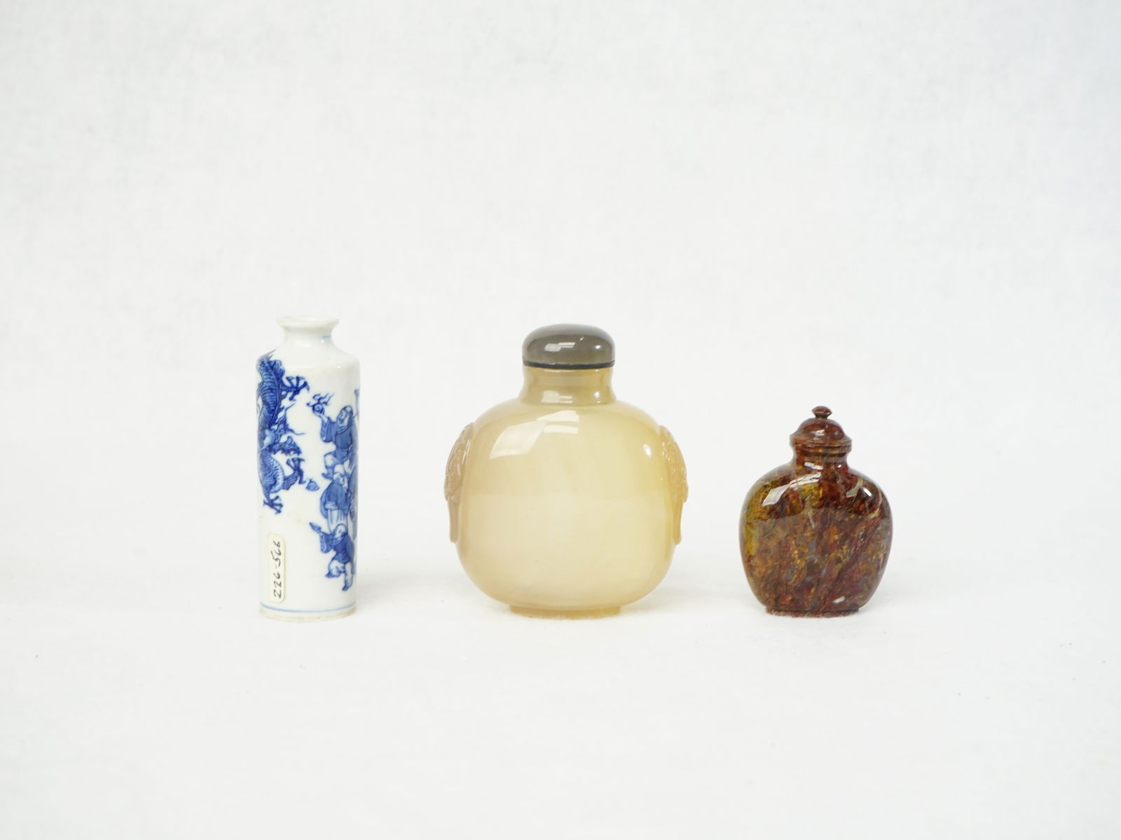 Lot of 3 Chinese Snuff Bottles (1 of 12)
