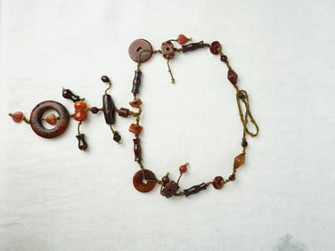 Chinese Old Agate Bead and Pendant Necklace