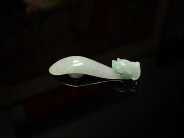 Chinese Jadeite Belt Hook