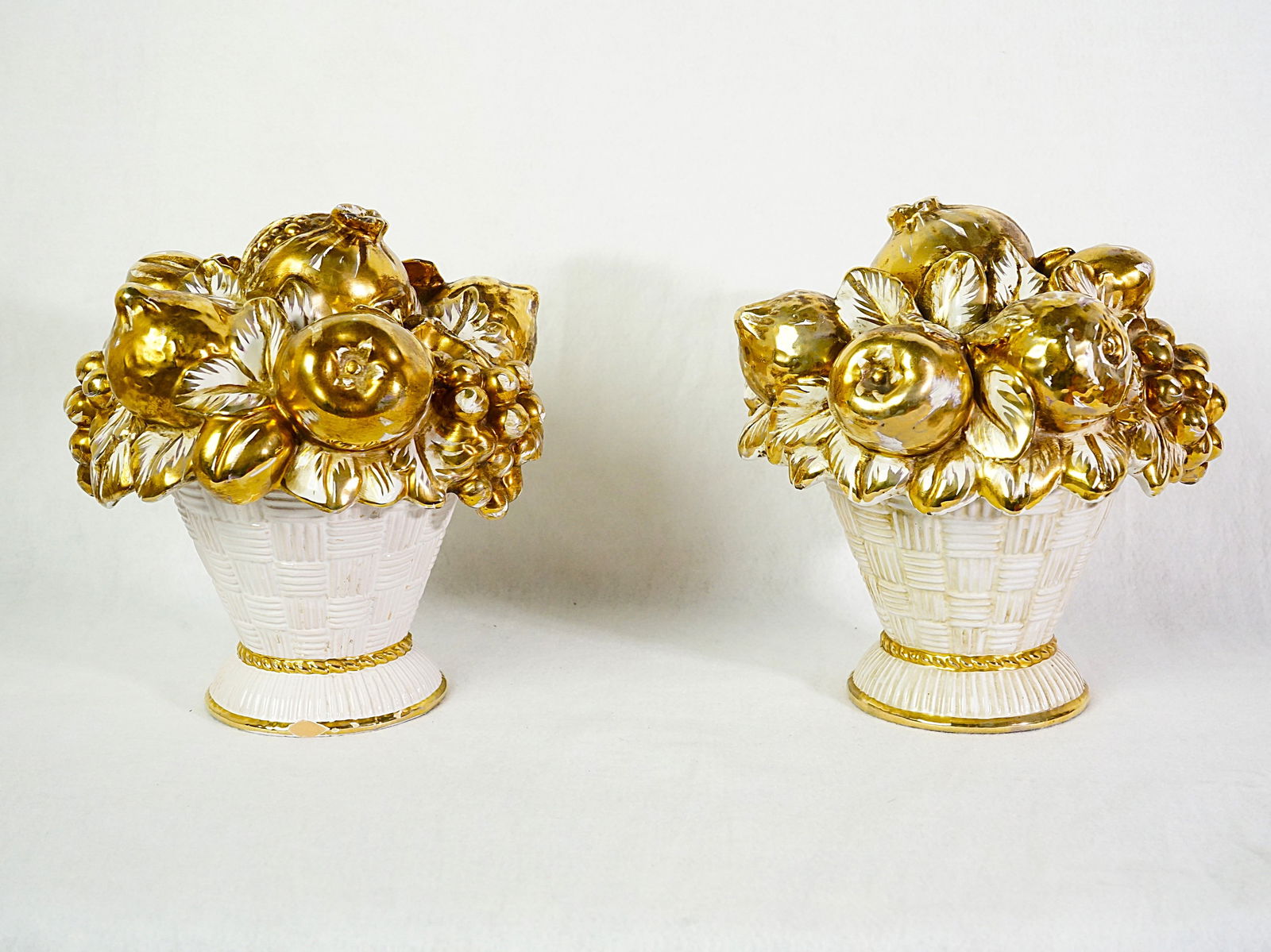 Italy Pottery White Gold Fruit Basket Lidded Bowl: Approximate size:8.5x7.5x7.5 in Shipping: We offer in-house shipping services for most small items. This means that we will take care of packing and shipping the items directly to you. For larger or s