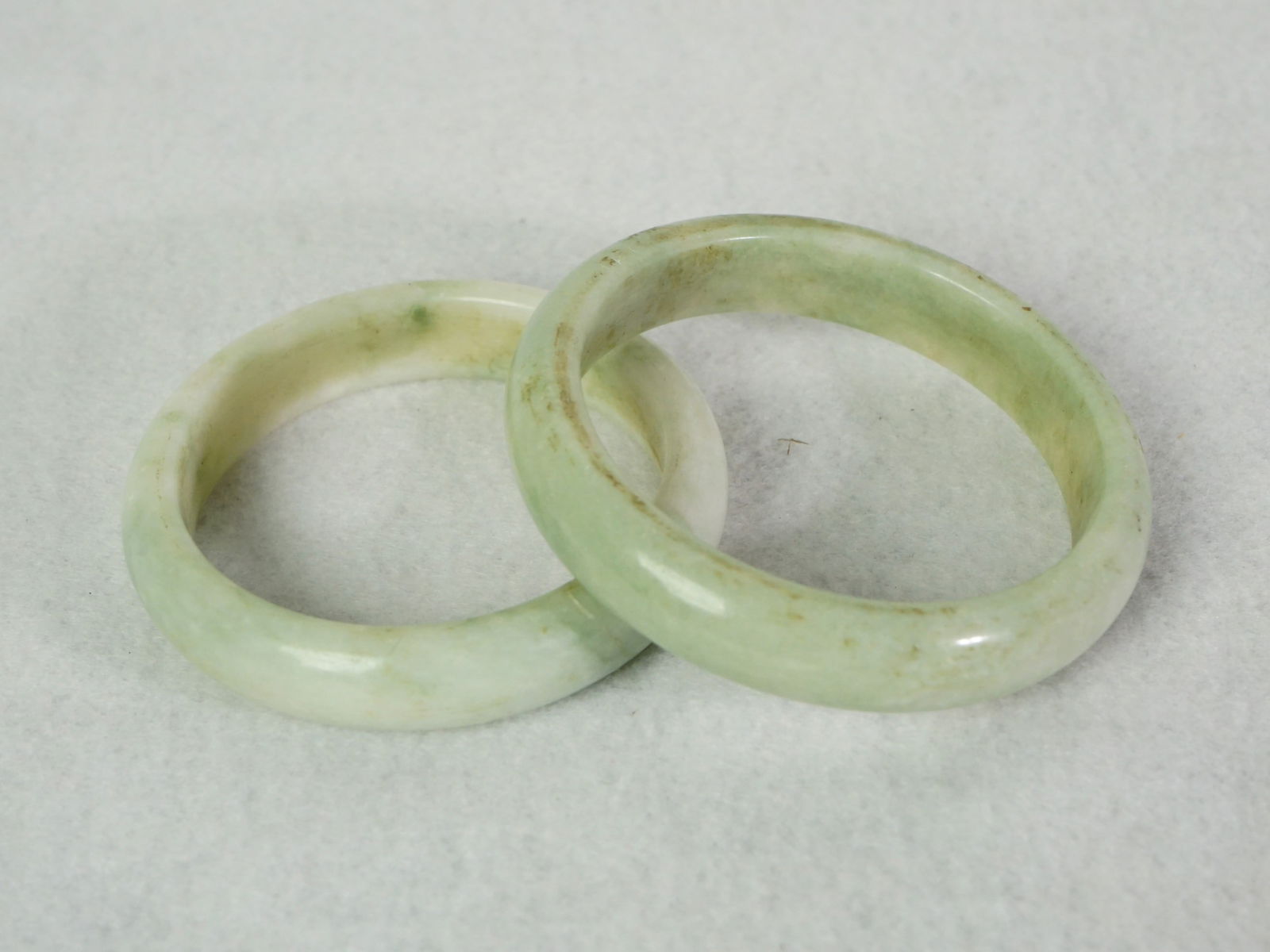 Two Chinese Jade Bracelets - 3