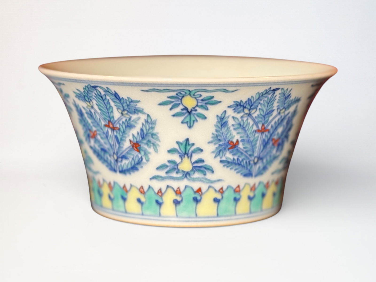 Chinese Doucai 'Floral ' Bowl: Chinese doucai glazed porcelain bowl with floral motif, 6.5"dia 3"ht Shipping: We offer in-house shipping services for most small items. This means that we will take care of packing and shipping the i