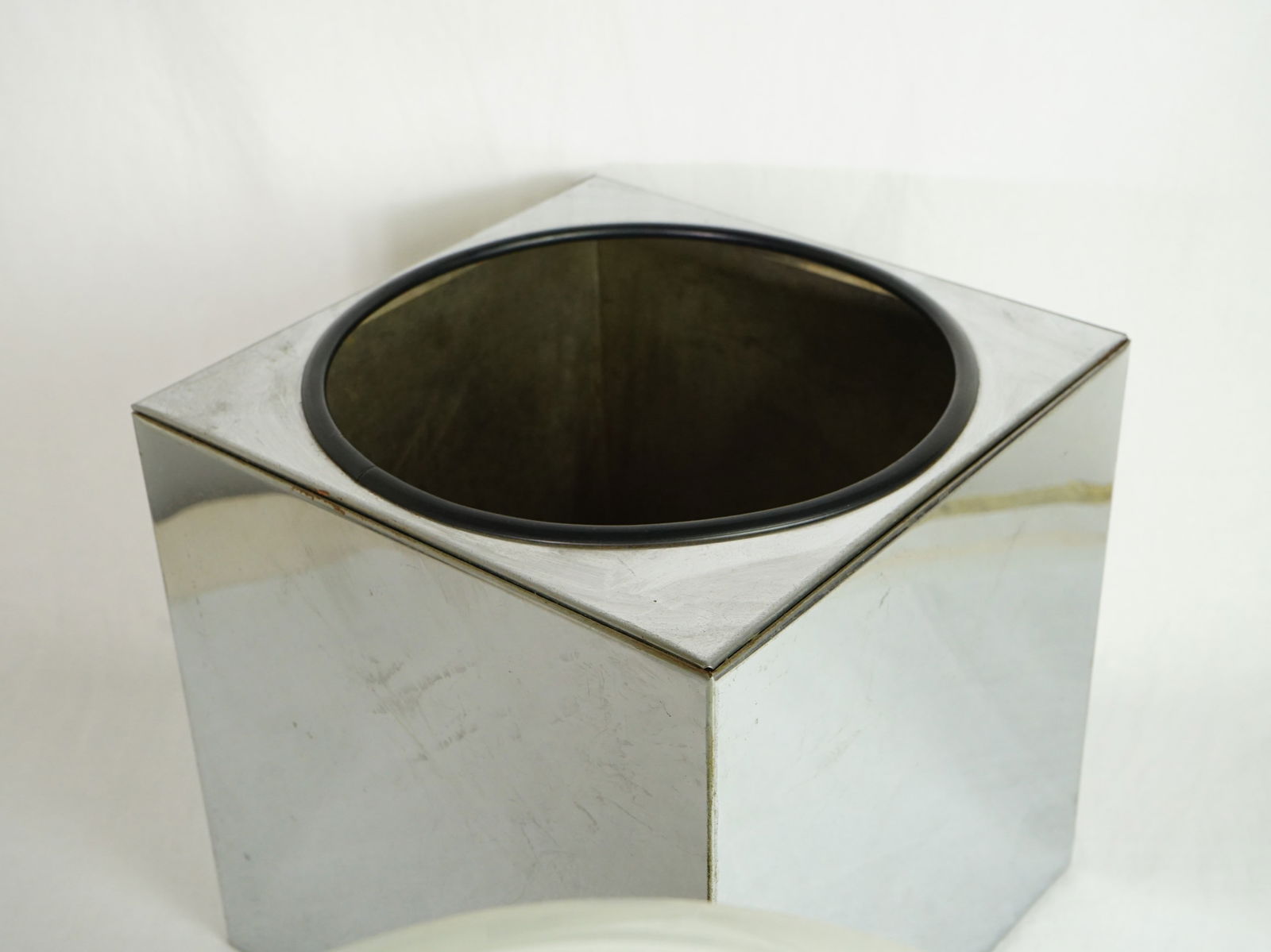 Robert Sonneman Retro orb Table Lamp Over Chrome Cube - 7