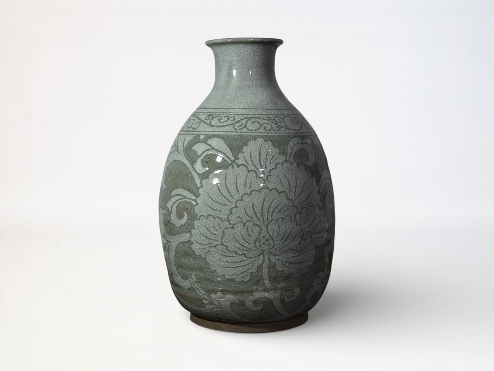 Korean Porcelain Vase with Peony (1 of 11)