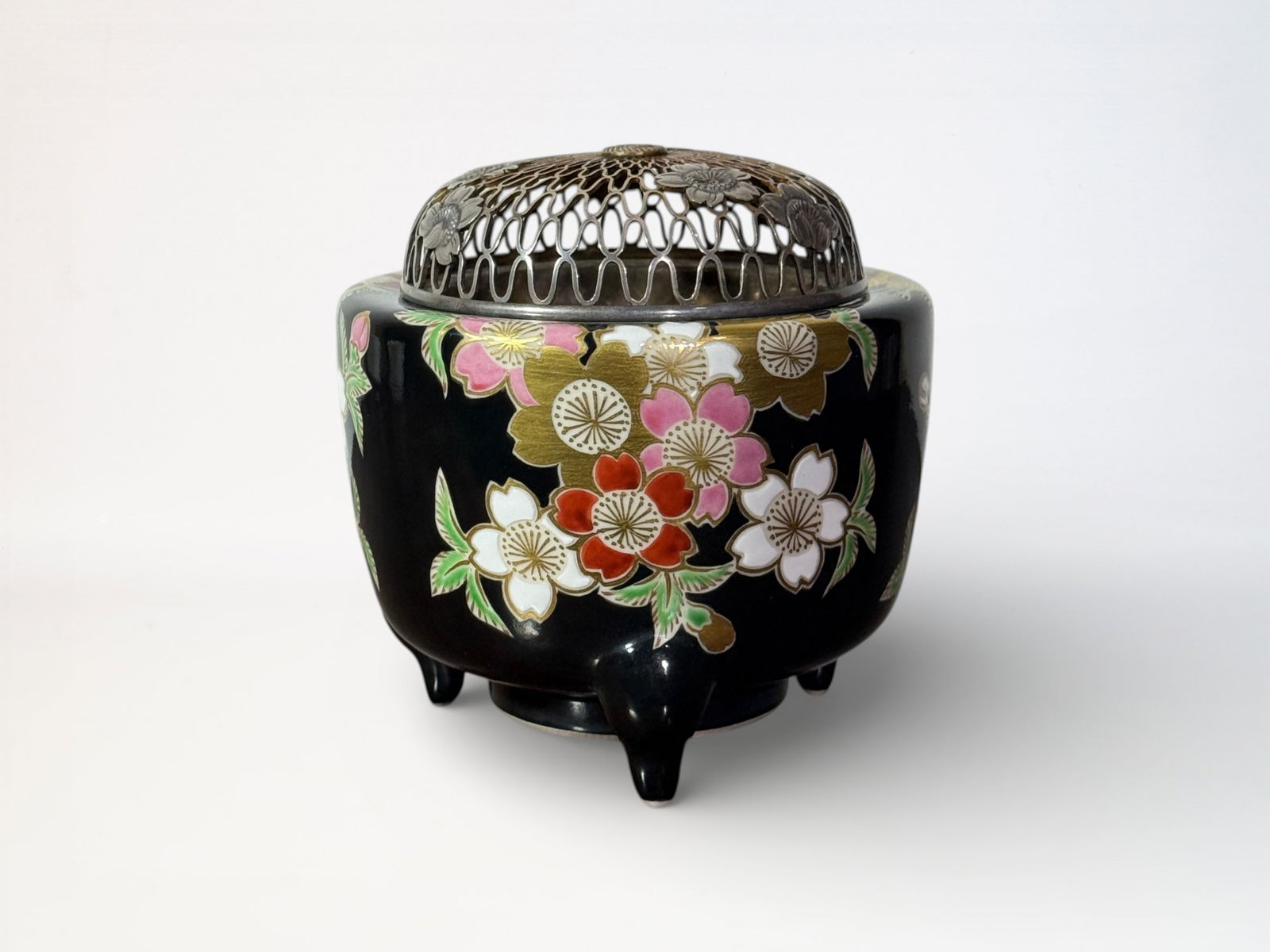 Japanese Studio Porcelain Censer with Silver Lid Double Wood Box: Japanese studio porcelain censer with silver lid, double box for storage protection, signed Takuchi Shipping: We offer in-house shipping services for most small items. This means that we will take car