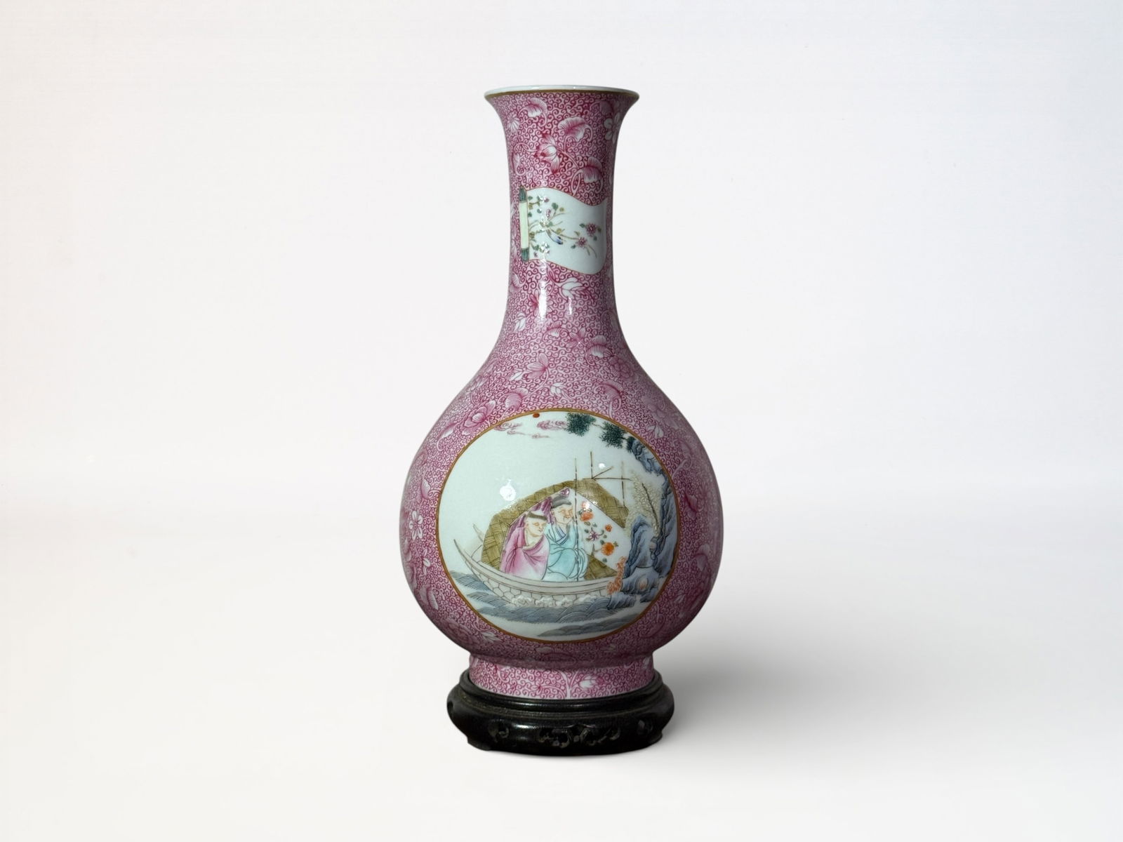Chinese Ruby Enamled Ground Famille Rose Medallion Vase (1 of 19)
