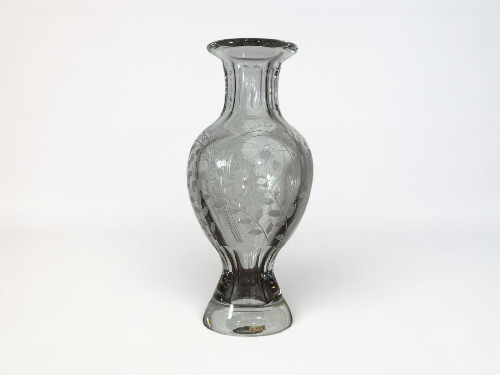 Japanese Crystal Vase with Floral Motif Original Wood Box (1 of 13)