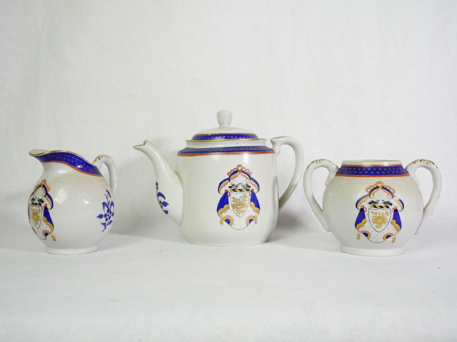 Chinbese Export Porcelain Teapot Set, 3 Pieces (1 of 5)