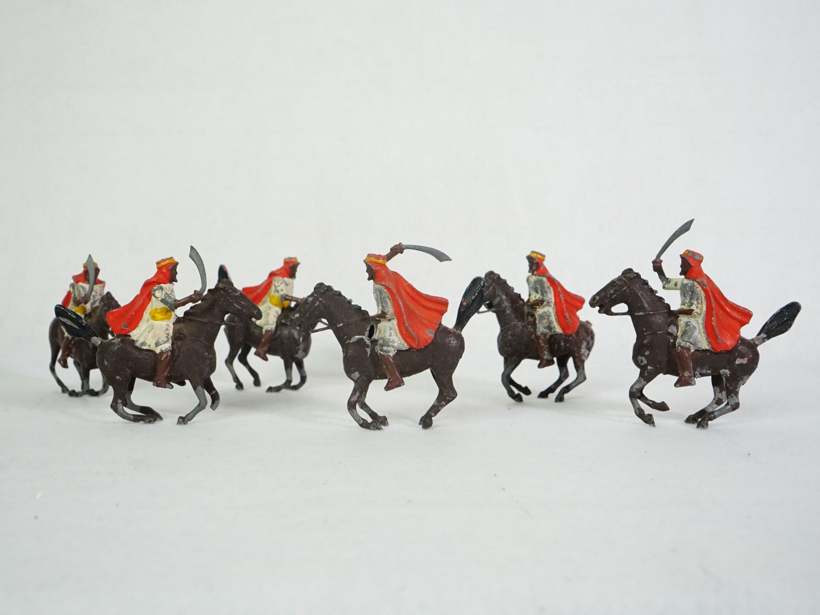 Britains Arabs of The Desert: Approximate size:H:2.5 in Shipping: We offer in-house shipping services for most small items. This means that we will take care of packing and shipping the items directly to you. For larger or