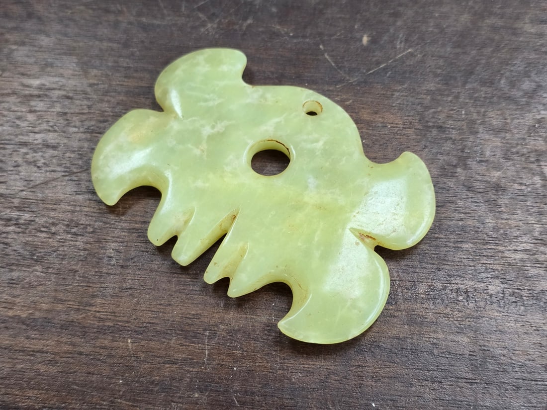 Chinese Neolithic Jade "Cloud-Form" Pendant - 5