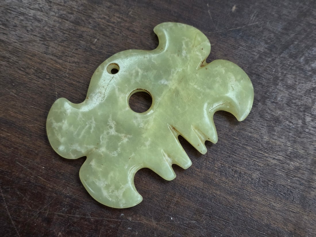 Chinese Neolithic Jade "Cloud-Form" Pendant - 6