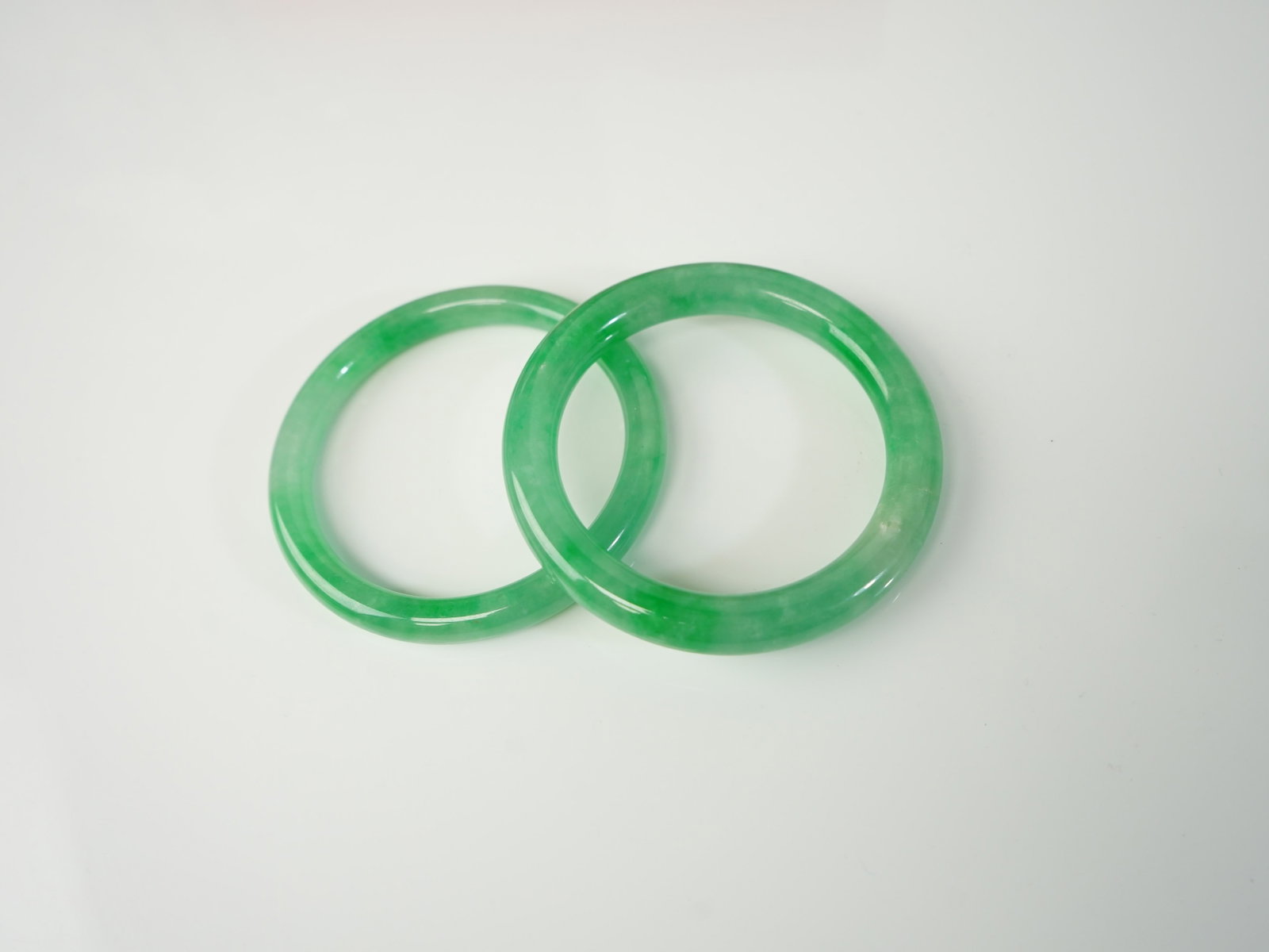 Two Chinese Jadeite Bracelets - 4