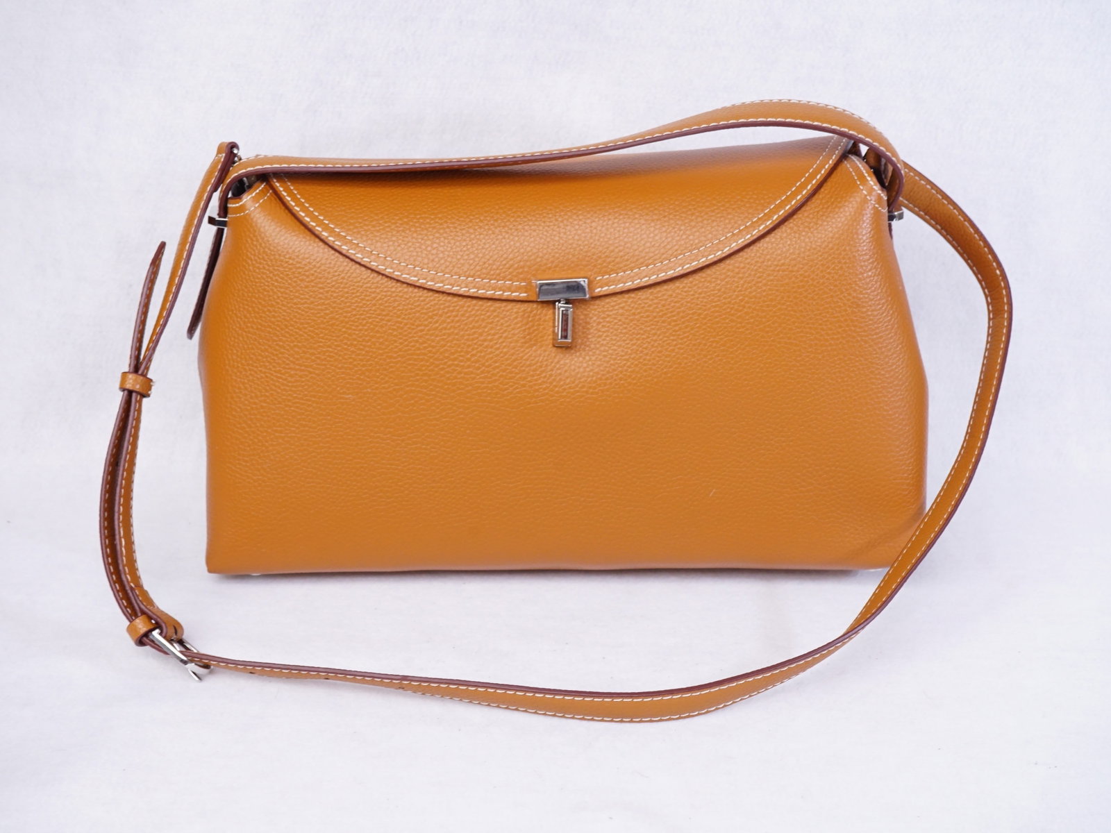 New Toteme T-Lock Leather Shoulder Bag Made in Italy (1 of 6)