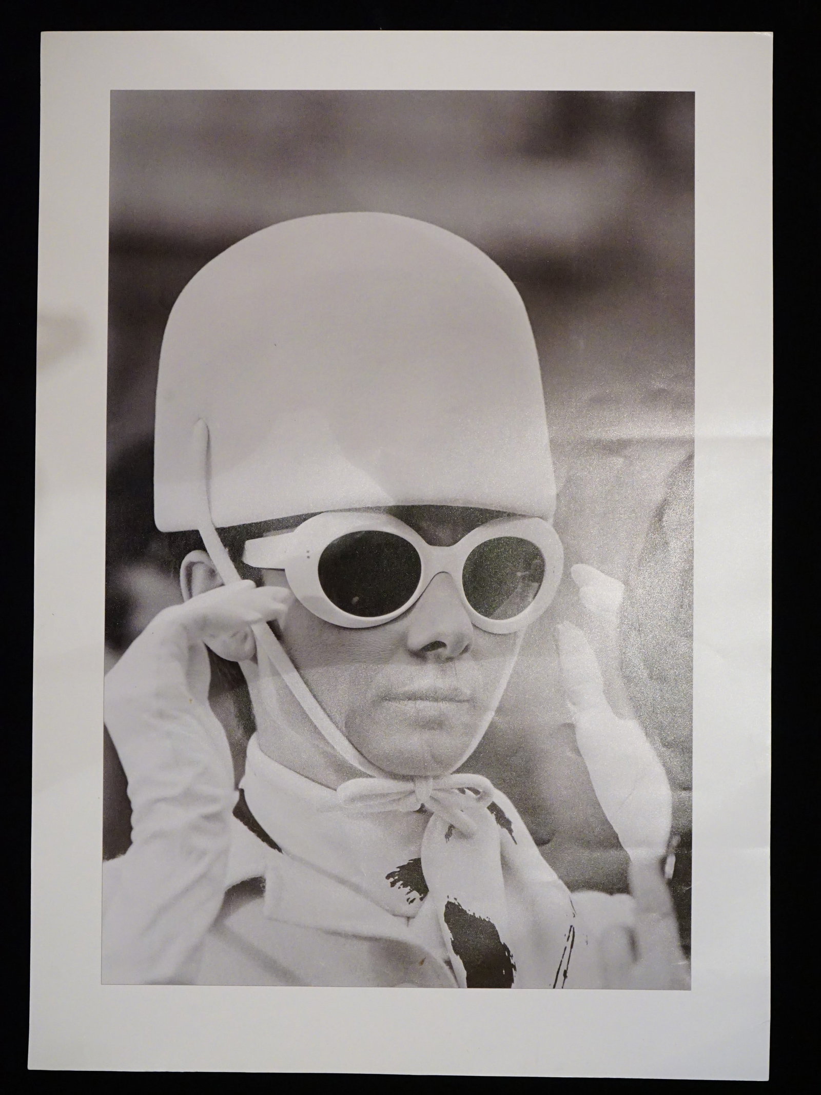 Terry O'Neill,Audrey Hepburn, Paris, France 1966: Approximate size:25x18 in Shipping: We offer in-house shipping services for most small items. This means that we will take care of packing and shipping the items directly to you. For larger or special