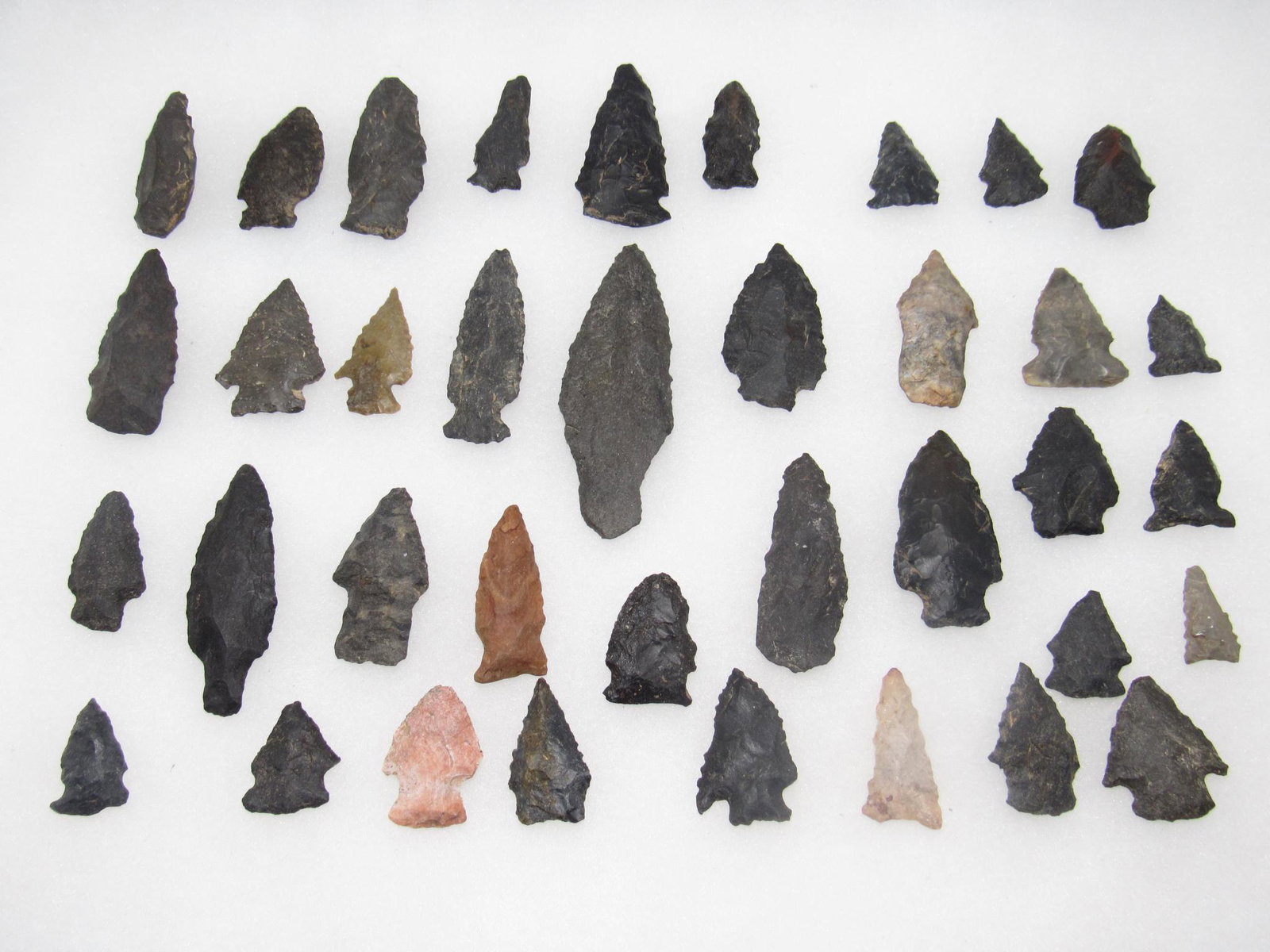 37 Prehistoric Indian Arrowheads (1 of 2)