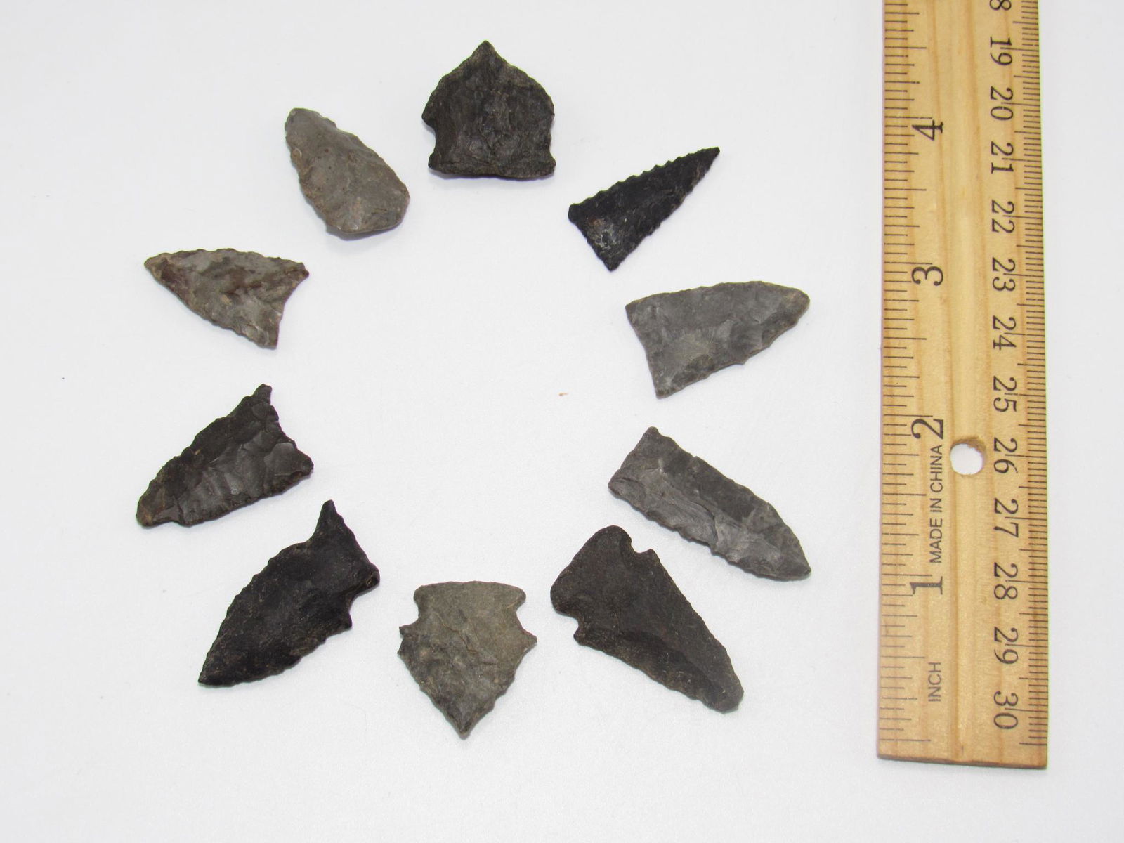 Ten Nice Prehistoric Indian Arrowheads Points (1 of 2)